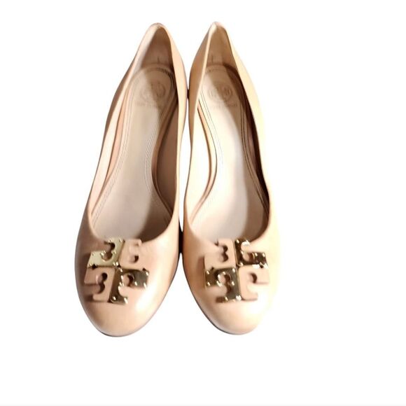 Tory Burch Tan Wedge Shoes - Picture 2 of 14